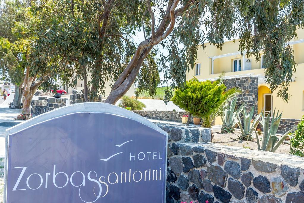 Zorbas Hotel Santorini Pyrgos Kallistis Exterior photo