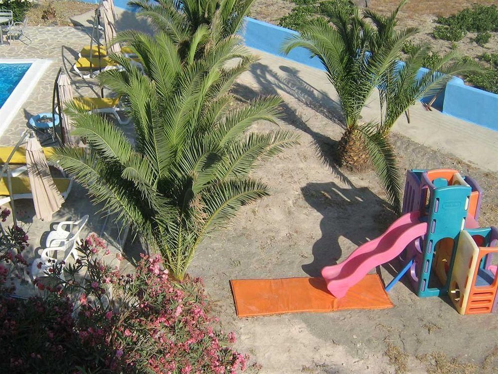 Zorbas Hotel Santorini Pyrgos Kallistis Exterior photo
