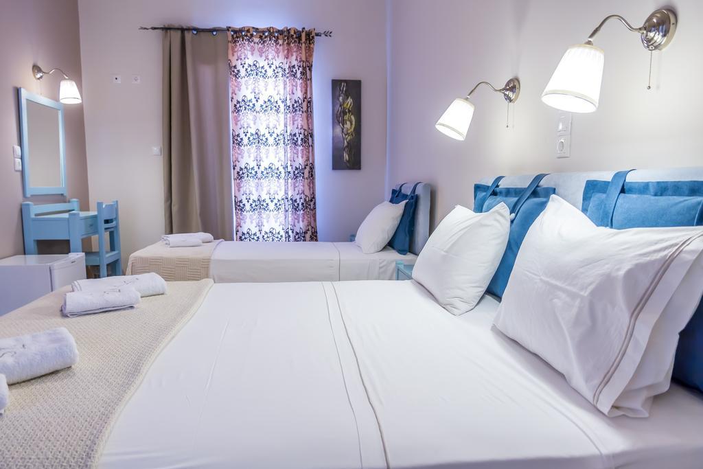 Zorbas Hotel Santorini Pyrgos Kallistis Room photo